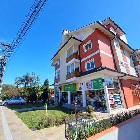 Gramado - Apartamento Aconchegante Com Lareira E Churrasqueira Exterior photo